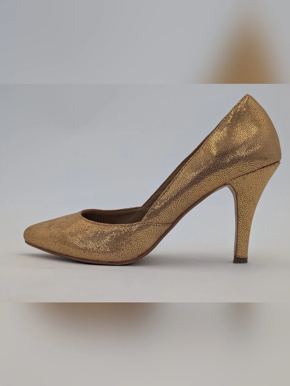 Rowen Gold Sz 7.5M Antique Gold Metallic Mico-Dot Leather Pointed-Toe Heel Pump